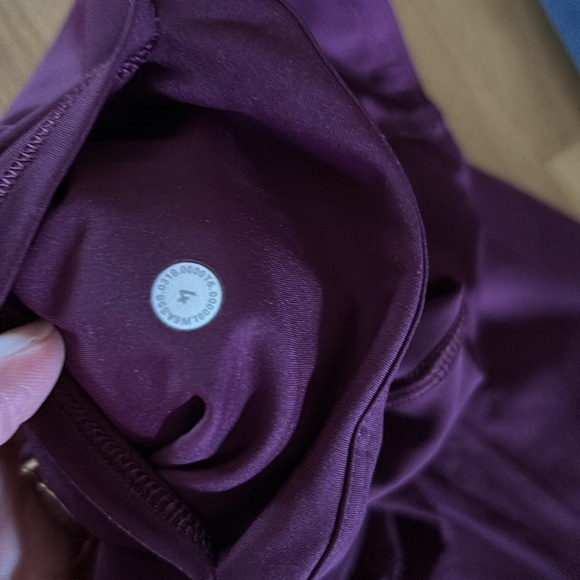 Lululemon size 4 - Picture 3 of 8